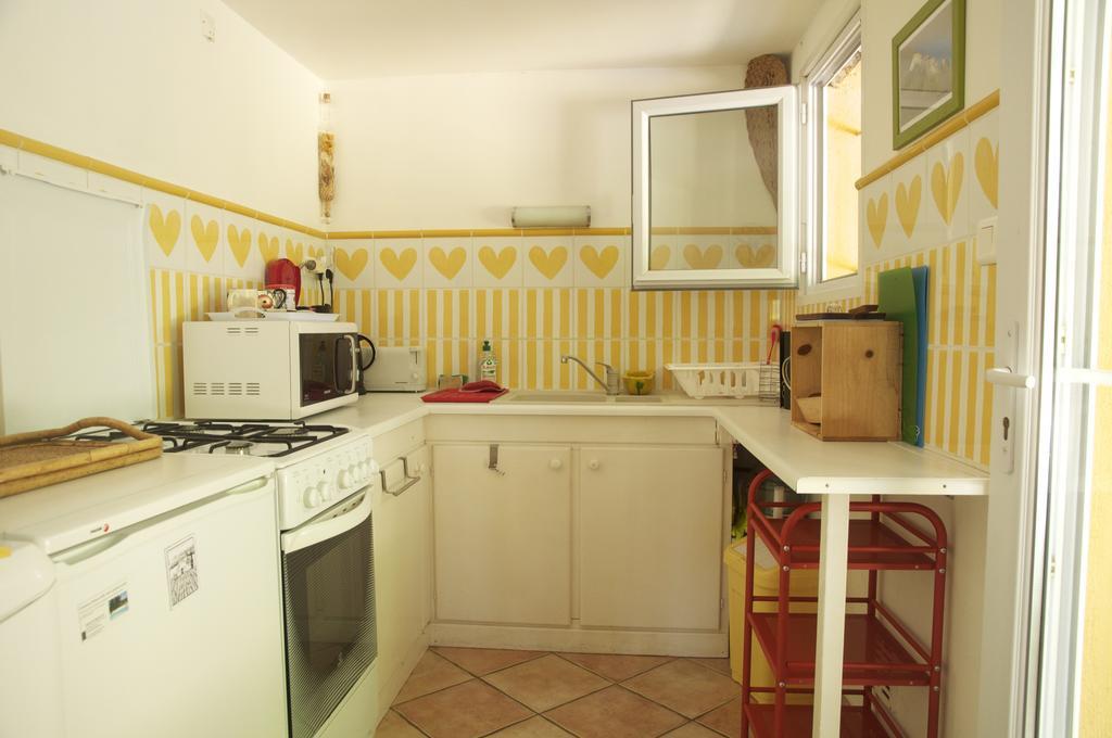 Le Petit Bacalan Villa Mormoiron Szoba fotó
